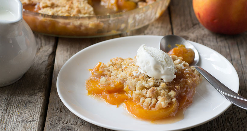 Peach crumble
