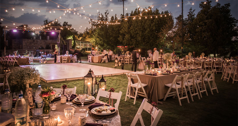 Discover the latest ideas in outdoor catering strategies to meet demand.