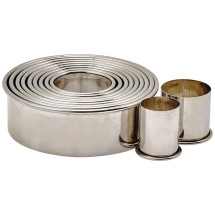 Winco CST-2 11-Piece Plain Round Stainless Steel Cookie Cutter Set 1&quot;H
