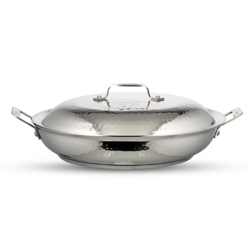 Bon Chef 60006HFHL Cucina Stainless Steel Braiser Pan with Hinged Lid, Hammered Finish, 3 1/2 Qt.