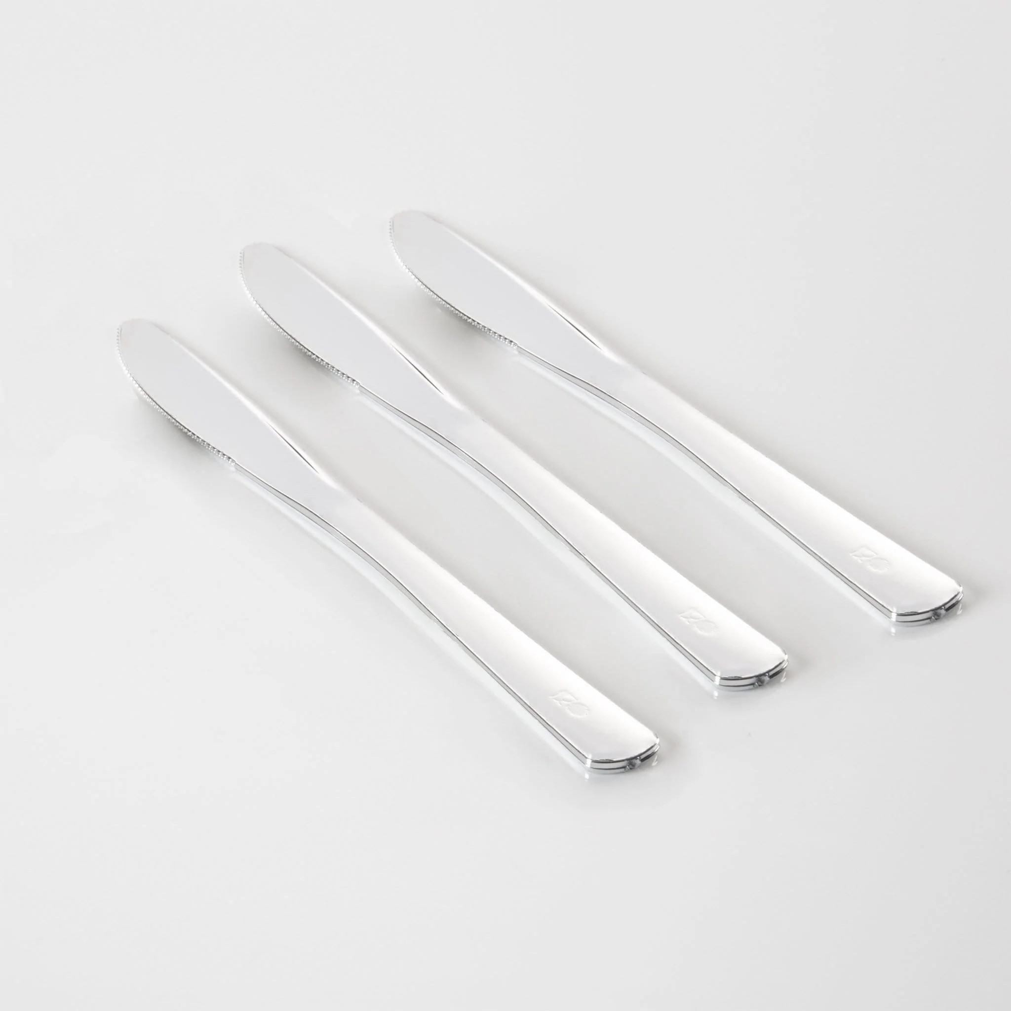 Luxe Party Classic Design Silver Plastic Knives - 20 pcs